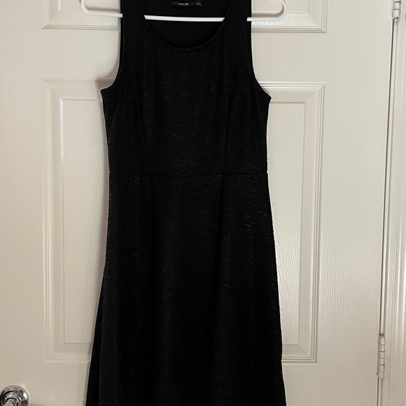 Apt 9 Versatile Sleeveless Black Dress Perfect for Work or Party Size Small - Picture 10 of 13